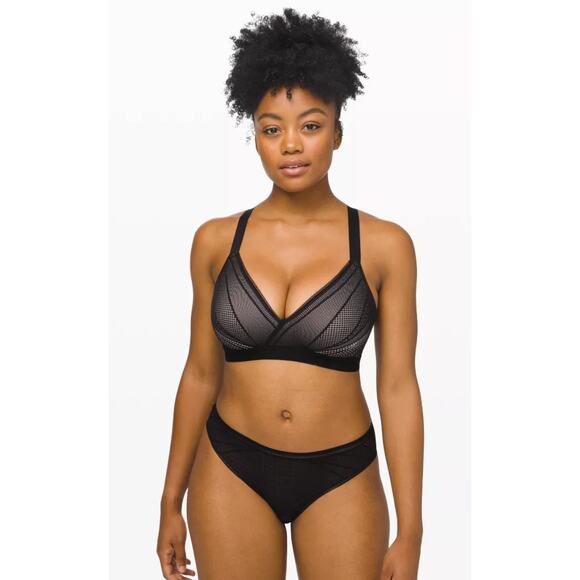 Lululemon Awake to Lace Bra in Black / Barely Beige 34B - Picture 2 of 6